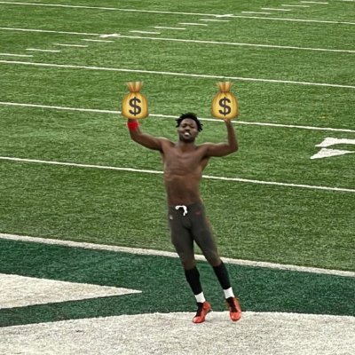 LockItIn11's profile picture. 