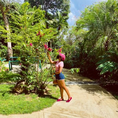 NikkiEsha01's profile picture. Just here to retweet your tweets