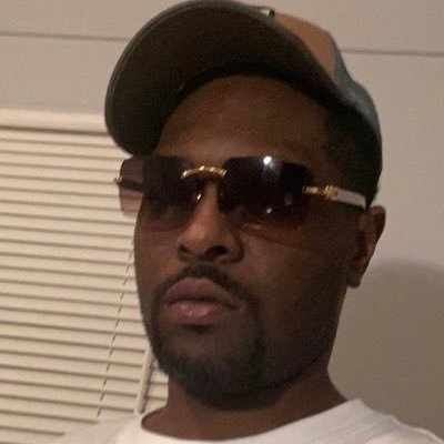 Tezzrichhh's profile picture. Rich tez