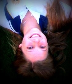 Ela é minha loira linda que amo muiiiiiiito *---*
By: @Miikcaelly
Falta pouco tempo para a minha festa de 15anos