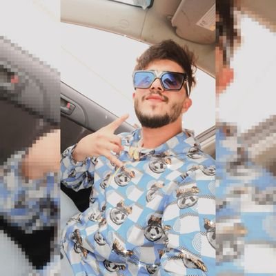 b_k_i_z_a's profile picture. برمـة بينـاا دنيـاا و تبعدنـاا 😔