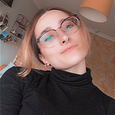 Mollyabersss's profile picture. easy