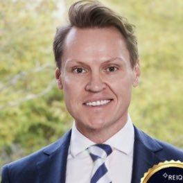 Auctioneer of the year 2021 & 2023 | Director & Founder @ holmes. | Licensed Auctioneer QLD, NSW & ACT| bad skier.