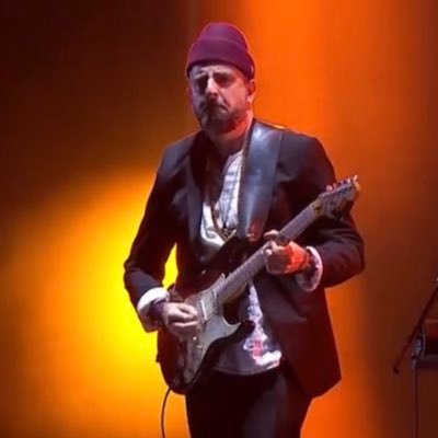 Guitarist, Composer, Arranger, Producer// plays for Weedie Braimah’s Hands of Time, Antibalas, Raja Kassis’s HUMANBEING. https://t.co/Yx70pfAYlG