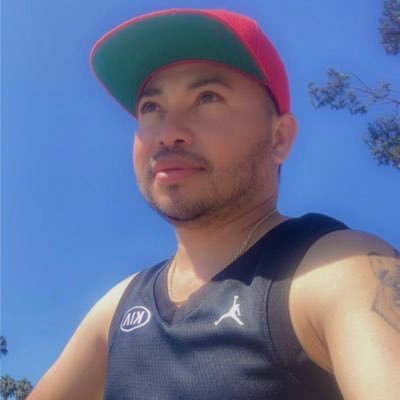 West Hollywood travajo asiendo sitas personales en casa o entu casa muy buen servisio ?