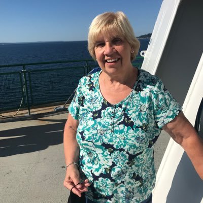 MaribethKC's profile picture. 