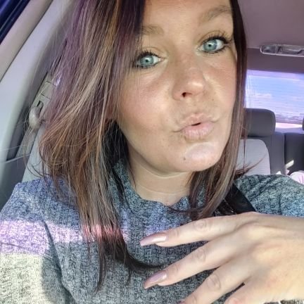 Unique... Outgoing... Independent... Entrepreneur...Sober... Loving& Living my best Life😘