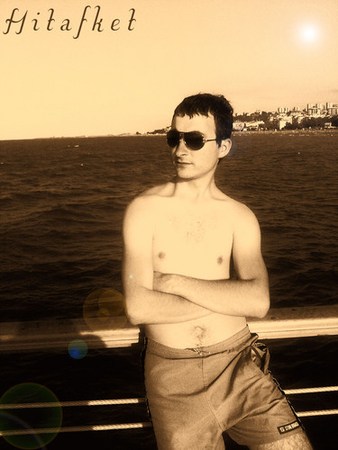 Hitafket's profile picture. Как правильно воспитывать детей, знают только те… у кого их нет!