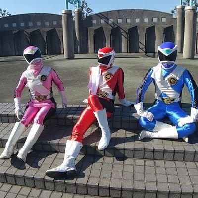 愛知県幸田町で人々の幸せを守る幸戦隊コウタレンジャーの運営、活動を応援する有志の団体です。
