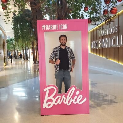 Staffraft's profile picture. We have one life, why waste it by being rude?