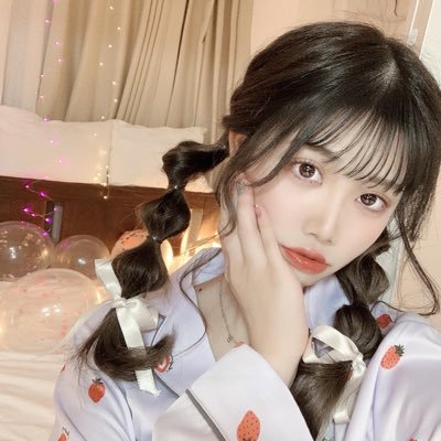 shi_0n_1118's profile picture. 2002.11.18(20)