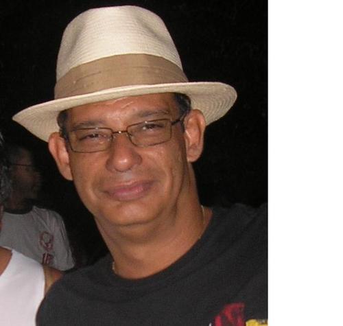 Alexandre_TS's profile picture. Posso não concordar com nenhuma das palavras que você disser, mas defenderei até a morte o direito de você dizê-las.
Voltaire