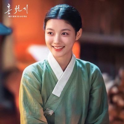 1e5em9wUAeYFY8K's profile picture. 