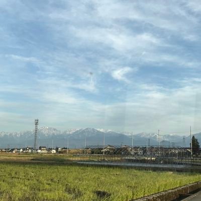 関西に住んでます(⌒‐⌒)
プロ野球は阪神ファン
趣味はラーメン店巡り、釣りなど
若い頃には日本一周達成
全都道府県全市達成してます
歌はジャンヌを問わず聴いてます。1970~2000まで主に聞いてます
何でも好奇心あり
好きな政党は主に無し
気軽にメッセージをくれたら返事はします(-_-)/~~