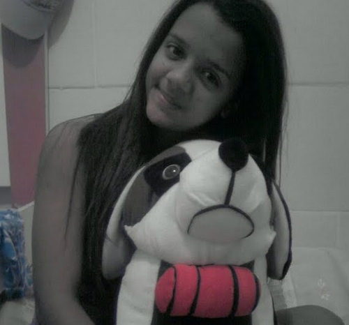 Amiga minha não tem defeito, inimiga se não tiver eu ponho! 2bjs :*