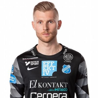 Fotbollsspelare i Bryne FK .

Vid sidan om fotbollen studerar jag industriell ekonomi. 

@cajtoft på Instagram.