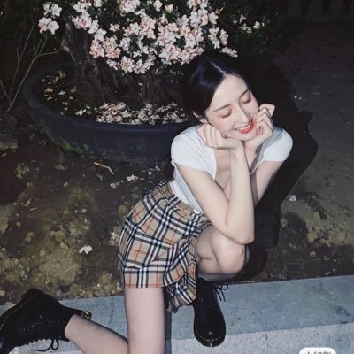 V7Xs4's profile picture. 関西pj⸜🌷︎⸝‍ 看護師💉20↑🍵🍽🛍のみ #pjさんと繋がりたい paypayID▶︎yu_uuu https://t.co/iagx8SUjw3 おすすめサイト⤵︎