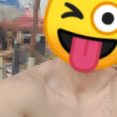 Casado que adora exibir o pau duro !
rede vizinha @casadokomtesao87