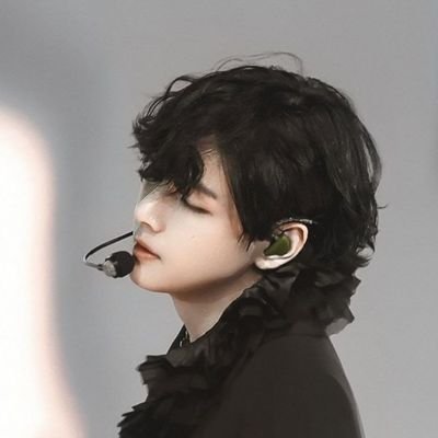 関西大人ARMY40↑🐻ちゃん愛強めのオルペン最近再びTwitter始めました🤗
無言フォロー失礼します。無言フォロー🆗通りすがりにコメントしちゃったりします😂良かったら仲良くして下さいね🤗
#テテLOVE #超大人ARMYの会
2019ペンミが最後の進撃