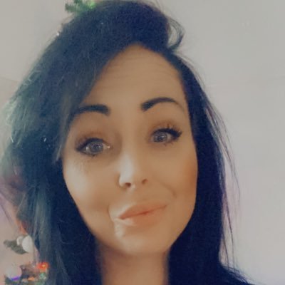 LauraArmstron82's profile picture. Single Mam to 3 beautiful children 🖤🤍Grand daughter to an NUFC 🐐 Wor Jackie ⚽️NUFC daft⚽️🤪