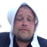 ǝʌǝʇs (@dad2cnc) 's Twitter Profile
