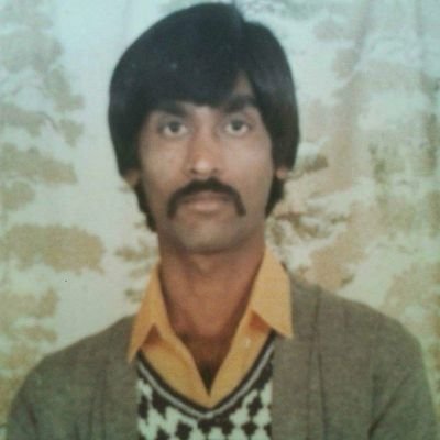 NishadR25162100's profile picture. सुख से अच्छा दुःख जीवन का सच्चा दोस्त है 
दुःख ही गुरु और ज्ञान का भण्डार है।
खुबसूरती के नशे में चूर अंहकार के समन्दर में डूबी हुई No DMलड़कियाँ क्षमा करें 🙏