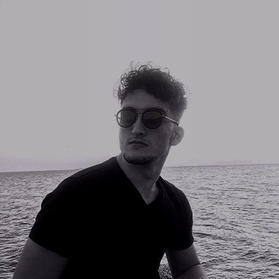 Fitbolcu
Ve gene fitbolciiğğ