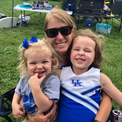 KY fan!! Meemaw to two beautiful girls!! YSC Coordinator at Henry Moss Middle! Go Dragons!