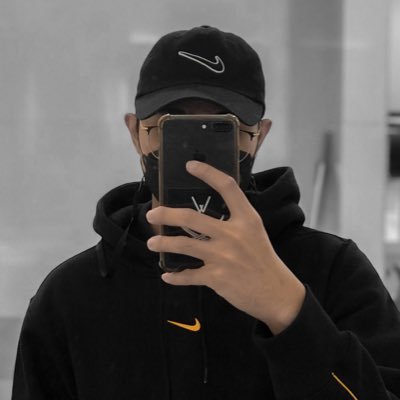 budakbaekproxy_'s profile picture. 🇲🇾 l PERSONAL SHOPPER👇🏻