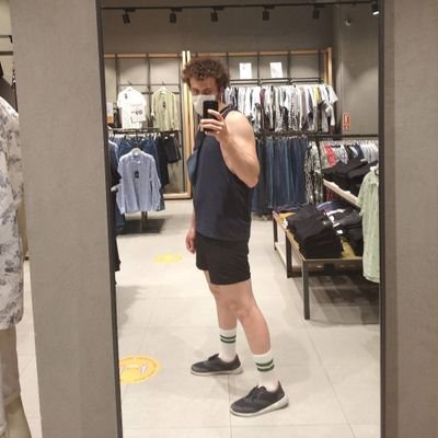 adenarnov's profile picture. Aliyülala boş bir insanım