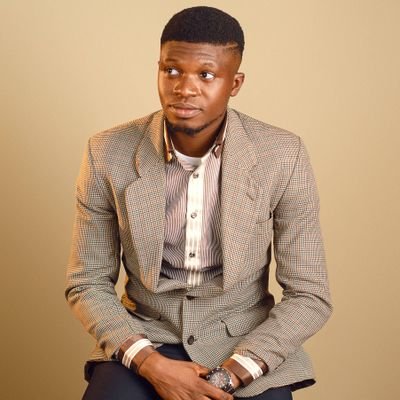 JideOyerinde's profile picture. Polymath || Believer