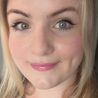 Eliza_beff's profile picture. 