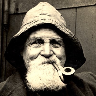 Just a hardworkin’ Blownoser from the maritimes, currently on pogey.
He/b'y