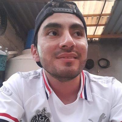 Vochero y Chivas de corazón. Hay que vivir como si fuera el ultimo dia... hasta que el corazón deje de latir #Chivas #Rojiblancos18