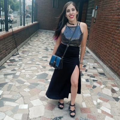 YanuOnFire's profile picture. Amor eterno a los animales y la naturaleza! Amo viajar. 
Adicta a los mates. 
Sol en cáncer, Luna en aries, ascendente en virgo.