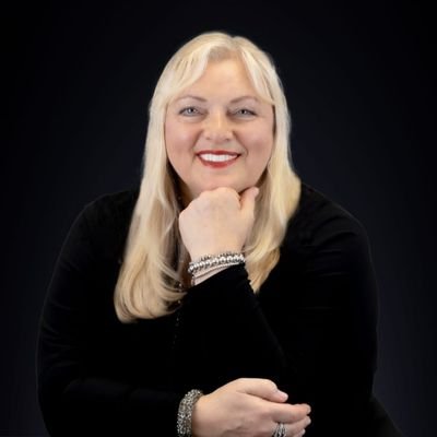I am passionate about empowering people and guiding them to their greatness both personally as well as professionally as a Wellness coach +best selling author.