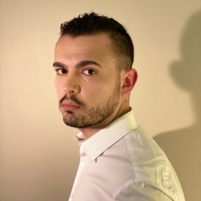 sarrazgu's profile picture. 👨🏼‍🤝‍👨🏻 Marié 🎥 Cinéphile 💼 Infirmier libéral @ollioulesmairie 📍Toulon - Paris ❤️ 🏠 @ville_de_cuers_  🛩 🇫🇷🇪🇸🇮🇹🇵🇹🇭🇷🇳🇱🇺🇸