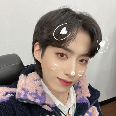 🌙❤🌏 | Fanacc | Vietnamese 🇻🇳 | Bias: Leedo 🐥💙| OTP: 🐥🐶/🐱🐯/🐿️🐰 |