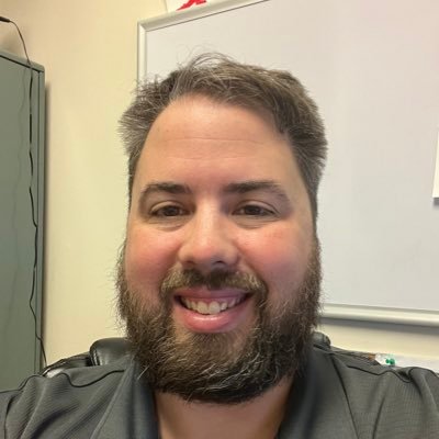 Kenmurray25's profile picture. Geek, Gamer, Cat lover.