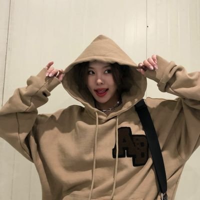 shiftingtommm's profile picture. This is a BTS acc last 2019-2020 || Current Ult Group: Mamamoo || Current Ult Bias: Wheein