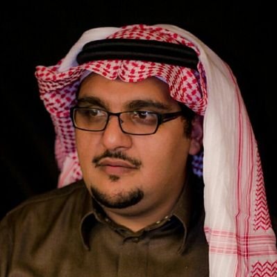 تمرني ذكرى الليالي القديمه في محتواها سالفه عمر وأحلام شوق وصفا قلب ونوايا سليمه ما أقول غير الله على ذيك الايام
