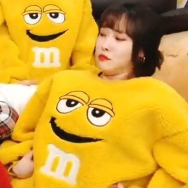 Hand_UJ's profile picture. 0n년생 여자 버디입니다!!최애는 유주!
많은 버디분들과 친해지고 싶어요!💚💚
버디분들 언제나 환영해요💜❤
주로 그림 그려요!