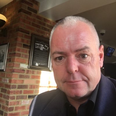 woodlar55's profile picture. 🇬🇧 looking to live and travel to the full enjoy golfing pubbing and a bit of footy