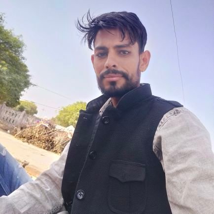 Surichoudhary04's profile picture. 🙏नियत अच्छी हो और मेहनत सच्ची हो,
तो कामयाबी जरूर मिलती हैं🙏
🌱किसान का बेटा 🌱