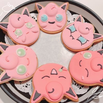 🧁お菓子垢🧁色々な人のお菓子がみたい✨自分で作ったお菓子も載せます✨  ポケモン大好き❤️ポケモンのお菓子も作ってみたい☺