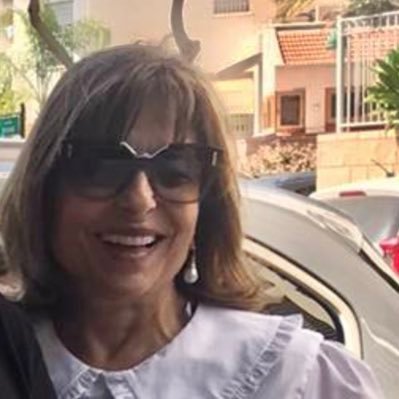 Mira88836245's profile picture. 