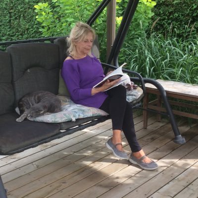 MoniqueFrchett1's profile picture. Université du Québec à Montréal. Histoire de l’art, Histoire, Sciences politiques.