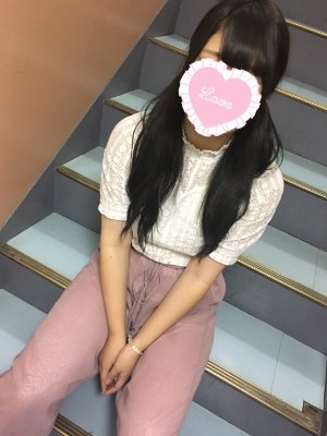 22才の女子大生。自称変態です♡すぐに濡れます。本当です。