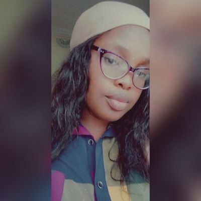 JustKhemmie's profile picture. 🌝