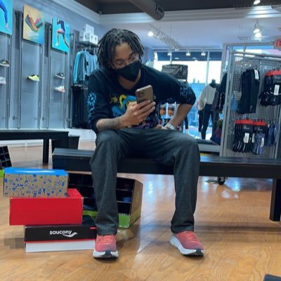 RayWalker6's profile picture. 25* If I'm not craving mozzarella sticks, then I'm probably not ok. ♍️